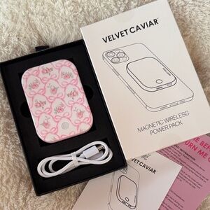 New Velvet Caviar Pink Floral bow magnetic Wireless Charger